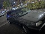 Volkswagen Golf 1992 года за 800 000 тг. в Астана – фото 2