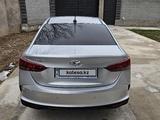 Hyundai Accent 2021 годаfor8 600 000 тг. в Шымкент – фото 4