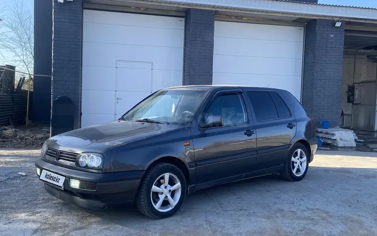 Volkswagen Golf 1993 года за 1 800 000 тг. в Астана