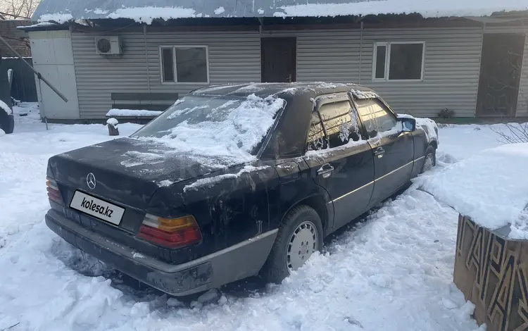 Mercedes-Benz E 230 1989 годаүшін900 000 тг. в Алматы