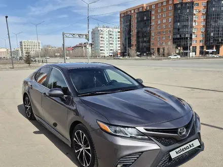 Toyota Camry 2019 года за 10 800 000 тг. в Усть-Каменогорск – фото 4