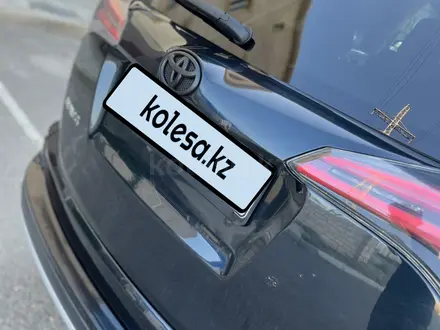 Toyota RAV4 2019 года за 10 300 000 тг. в Актау – фото 14
