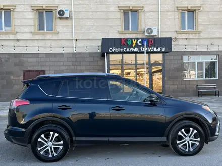 Toyota RAV4 2019 года за 10 300 000 тг. в Актау – фото 5