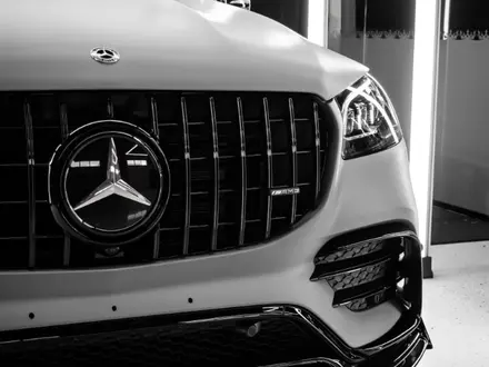 Накладки на передний бампер Mercedes-Benz GLS 167 Renegade Design за 463 600 тг. в Алматы – фото 13