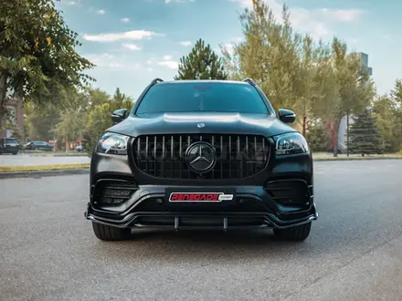 Накладки на передний бампер Mercedes-Benz GLS 167 Renegade Design за 463 600 тг. в Алматы – фото 15