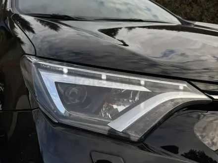 Toyota RAV4 2019 года за 12 555 000 тг. в Астана – фото 16