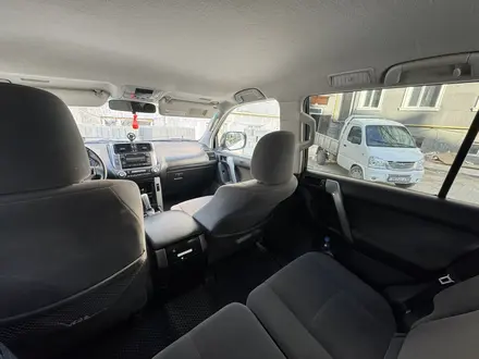 Toyota Land Cruiser Prado 2010 года за 12 900 000 тг. в Актау – фото 2