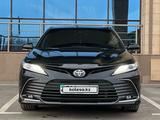 Toyota Camry 2021 года за 17 200 000 тг. в Алматы