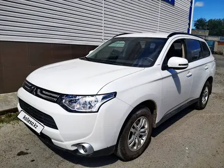 Mitsubishi Outlander 2013 года за 9 200 000 тг. в Костанай