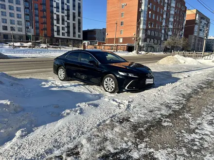 Toyota Camry 2024 года за 16 300 000 тг. в Костанай – фото 2