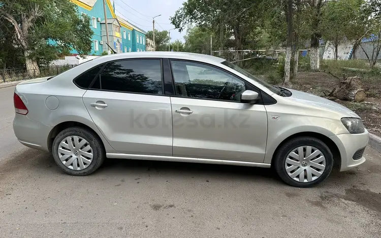 Volkswagen Polo 2014 годаfor4 600 000 тг. в Жезказган