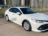 Toyota Camry 2020 года за 17 500 000 тг. в Астана – фото 3