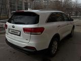 Kia Sorento 2017 года за 9 900 000 тг. в Актобе – фото 5