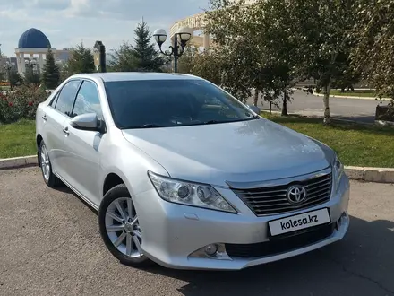 Toyota Camry 2013 года за 8 800 000 тг. в Уральск – фото 2