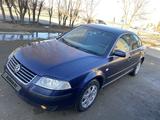 Volkswagen Passat 2002 года за 2 770 000 тг. в Семей – фото 2