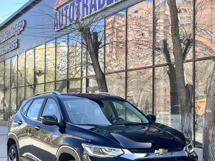 Chevrolet Tracker 2023 года за 9 900 000 тг. в Астана – фото 2