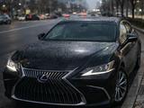Lexus ES 300h 2021 года за 18 000 000 тг. в Шымкент – фото 2