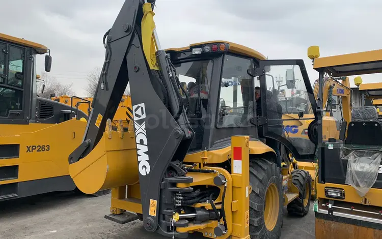 XCMG  Погрузчики и прочая техника XCMG 2026 года в Актобе