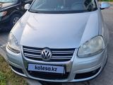 Volkswagen Jetta 2006 годаfor3 800 000 тг. в Астана – фото 3