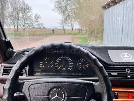 Mercedes-Benz E 280 1995 года за 2 200 000 тг. в Алматы