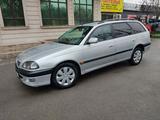 Toyota Avensis 1999 года за 2 850 000 тг. в Алматы – фото 4