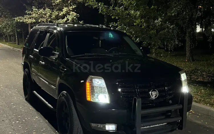 Cadillac Escalade 2007 годаүшін12 600 000 тг. в Алматы