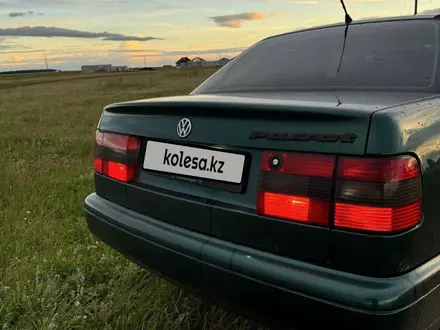 Volkswagen Passat 1995 года за 2 450 000 тг. в Петропавловск – фото 5