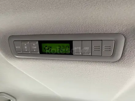 Toyota Estima 2012 года за 9 500 000 тг. в Алматы – фото 24