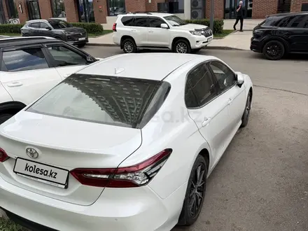 Toyota Camry 2023 года за 17 500 000 тг. в Астана – фото 5