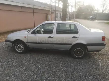 Volkswagen Vento 1994 года за 1 000 000 тг. в Шымкент