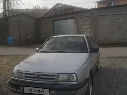 Volkswagen Vento 1994 года за 1 000 000 тг. в Шымкент – фото 2