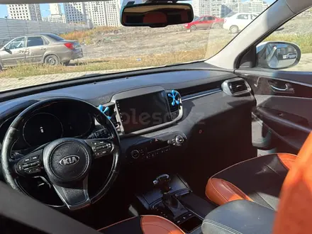 Kia Sorento 2016 года за 11 000 000 тг. в Астана – фото 4