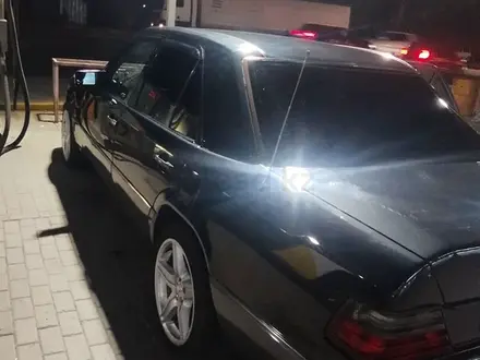 Mercedes-Benz E 230 1992 года за 2 600 000 тг. в Алматы – фото 9