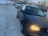 Volkswagen Golf 1993 года за 900 000 тг. в Астана – фото 4