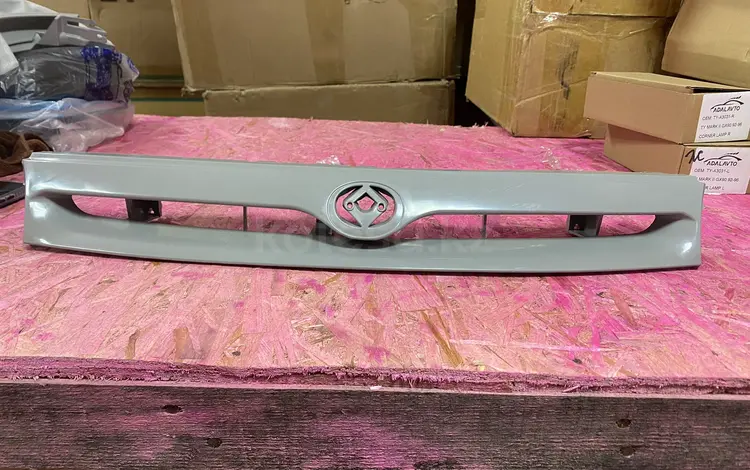 Решетка радиатора Mazda Cronos за 5 500 тг. в Астана