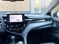 Toyota Camry 2023 года за 16 900 000 тг. в Костанай – фото 15