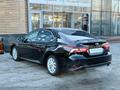 Toyota Camry 2023 года за 16 900 000 тг. в Костанай – фото 2