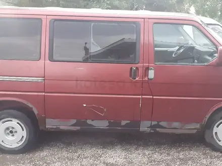 Volkswagen Multivan 1993 года за 1 800 000 тг. в Караганда – фото 3