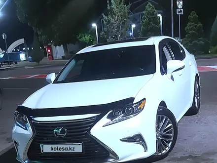 Lexus ES 250 2015 года за 13 250 000 тг. в Алматы