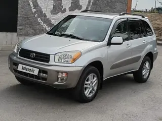 Toyota RAV4, 2001