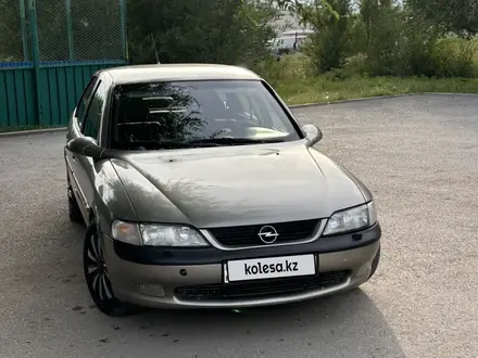 Opel Vectra 1996 года за 1 350 000 тг. в Караганда – фото 2