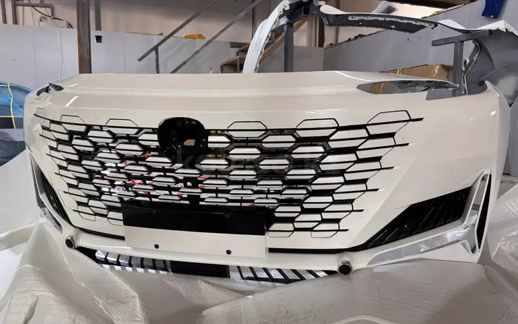 Changan uni k бампер передний белый за 5 000 тг. в Астана