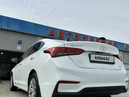 Hyundai Accent 2019 года за 7 600 000 тг. в Жанаозен – фото 6