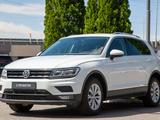 Volkswagen Tiguan 2018 года за 8 600 000 тг. в Алматы – фото 2
