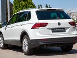 Volkswagen Tiguan 2018 года за 8 600 000 тг. в Алматы – фото 3