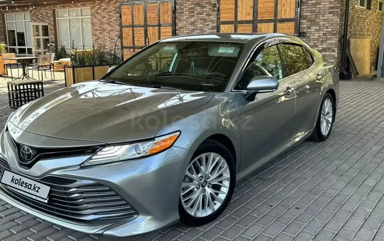 Toyota Camry 2019 года за 12 500 000 тг. в Шымкент