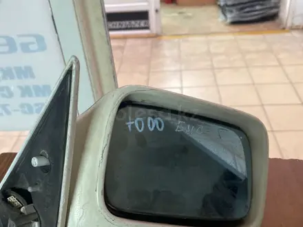 Зеркало BMW 5 за 6 000 тг. в Актобе – фото 2