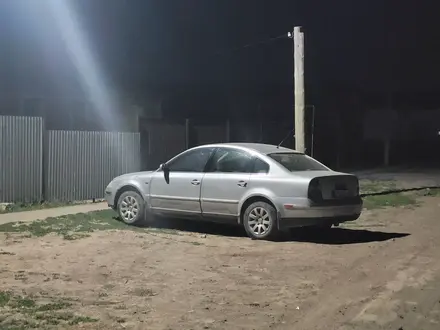 Volkswagen Passat 2001 года за 1 300 000 тг. в Уральск