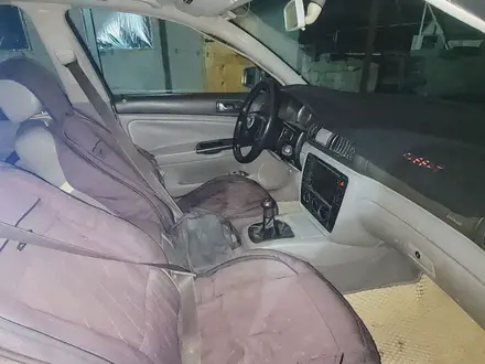 Volkswagen Passat 2001 года за 1 300 000 тг. в Уральск – фото 6