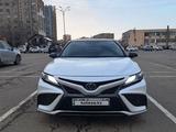 Toyota Camry 2022 года за 20 000 000 тг. в Алматы – фото 2